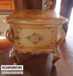 SIDE TABLE ANTIQUE